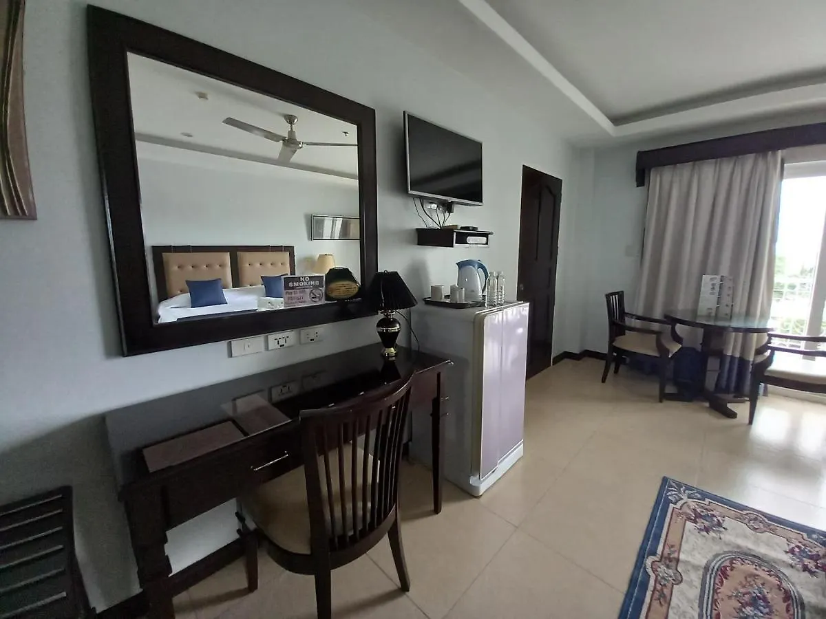 Wild Orchid Resort Angeles